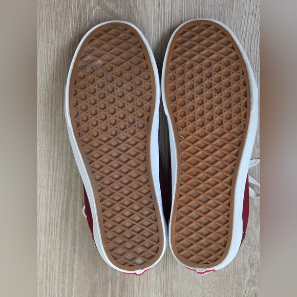 Vans Old Skool Burgundy Sneakers - Picture 4 of 6